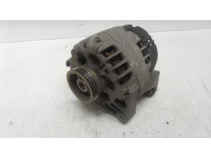 Gebruikte Dynamo Renault Twingo (C06) 1.2 16V Prijs € 50,00 Margeregeling aangeboden door Autodemontage van de Laar