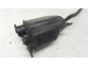 Gebruikte Koolstoffilter Skoda Octavia Combi (1U5) 2.0 Prijs € 25,00 Margeregeling aangeboden door Autodemontage van de Laar