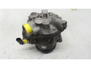 Gebruikte Aircopomp Volkswagen Polo IV (9N1/2/3) 1.2 12V Prijs € 75,00 Margeregeling aangeboden door Autodemontage van de Laar