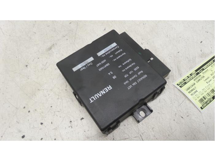 Gebruikte Cabriokap computer Renault Megane II CC (EM) 1.6 16V Prijs € 100,00 Margeregeling aangeboden door Autodemontage van de Laar