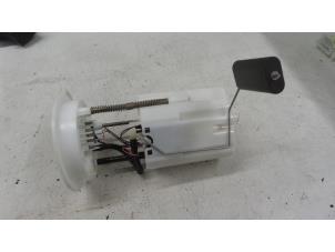 Gebruikte Benzinepomp Volkswagen Golf VI (5K1) 1.4 16V Prijs € 60,00 Margeregeling aangeboden door Autodemontage van de Laar