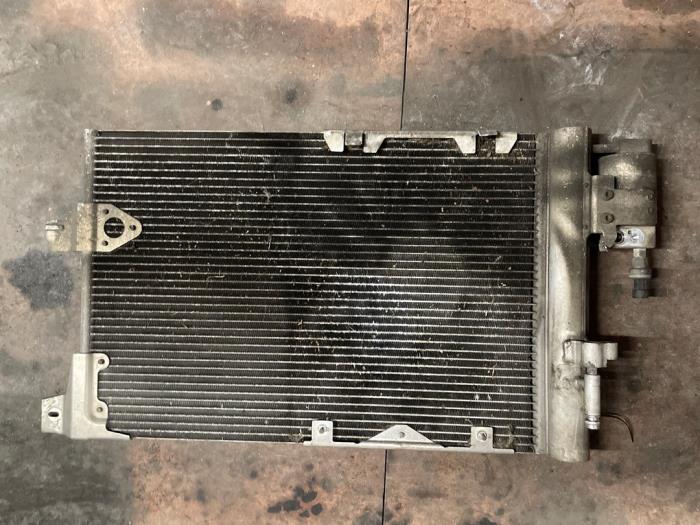 Gebruikte Radiateur Airco Opel Zafira (F75) 1.6 16V Prijs € 70,00 Margeregeling aangeboden door Autodemontage van de Laar