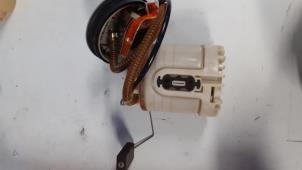 Gebruikte Benzinepomp Seat Cordoba (6C2/6K2) 1.6i SXE Prijs € 35,00 Margeregeling aangeboden door Autodemontage van de Laar