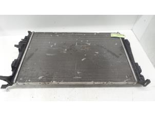 Gebruikte Radiateur Renault Scénic II (JM) 1.6 16V Prijs € 35,00 Margeregeling aangeboden door Autodemontage van de Laar