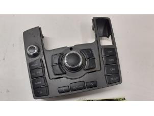Gebruikte Radiobedienings paneel Audi A6 (C5) 1.9 TDI 115 Prijs € 70,00 Margeregeling aangeboden door Autodemontage van de Laar