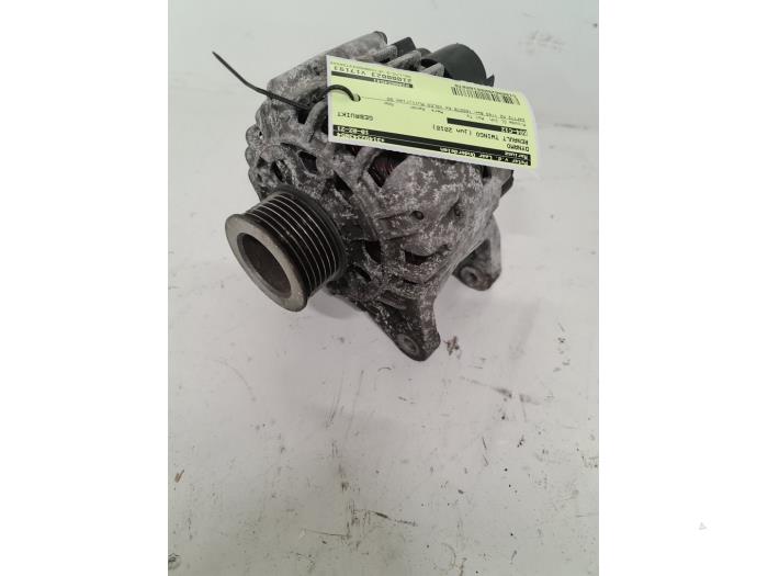 Gebruikte Dynamo Renault Twingo II (CN) 1.2 16V Prijs € 80,00 Margeregeling aangeboden door Autodemontage van de Laar
