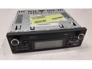 Gebruikte Motor Beschermplaat Renault Kangoo Express (FW) 1.5 dCi 75 Prijs € 30,00 Margeregeling aangeboden door Autodemontage van de Laar