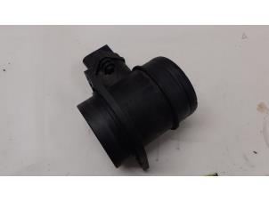 Gebruikte Luchtmassameter Volkswagen Polo IV (9N1/2/3) 1.4 TDI 70 Prijs € 20,00 Margeregeling aangeboden door Autodemontage van de Laar