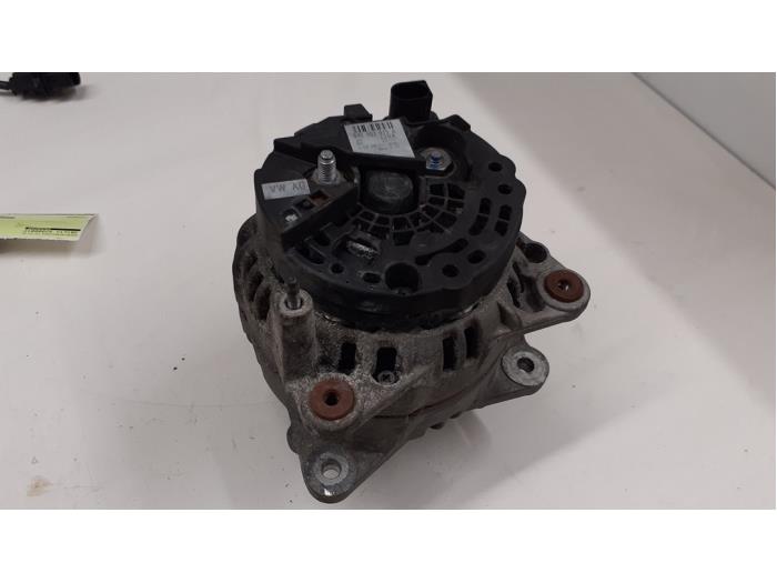 Gebruikte Alternator Volkswagen Polo IV (9N1/2/3) 1.4 TDI 70 Prijs € 50,00 Margeregeling aangeboden door Autodemontage van de Laar