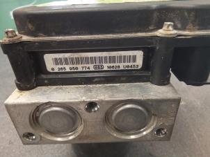 Gebruikte ABS Pomp Ford Transit 2.2 TDCi 16V Prijs € 150,00 Margeregeling aangeboden door Autodemontage van de Laar