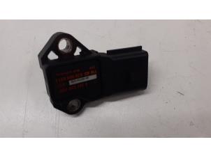 Gebruikte Brandstofdruk sensor Audi A4 Avant (B8) 2.0 TFSI 16V Prijs € 20,00 Margeregeling aangeboden door Autodemontage van de Laar