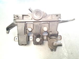 Gebruikte Kleppendeksel Renault Trafic (1FL/2FL/3FL/4FL) 1.6 dCi 90 Prijs € 40,00 Margeregeling aangeboden door Autodemontage van de Laar