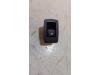 BMW 1 serie (F20) 118i 1.5 TwinPower 12V Elektrisch Raam Schakelaar