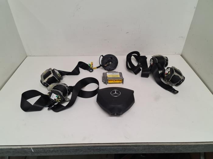 Airbag Set+Module van een Mercedes-Benz A (W169) 1.5 A-150 5-Drs. 2006