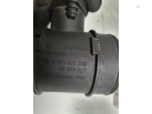 Gebruikte Luchtmassameter Opel Meriva 1.7 CDTI 16V Prijs € 50,00 Margeregeling aangeboden door Autodemontage van de Laar