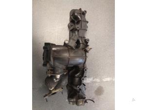 Gebruikte Inlaatspruitstuk Ford Transit Prijs € 50,00 Margeregeling aangeboden door Autodemontage van de Laar