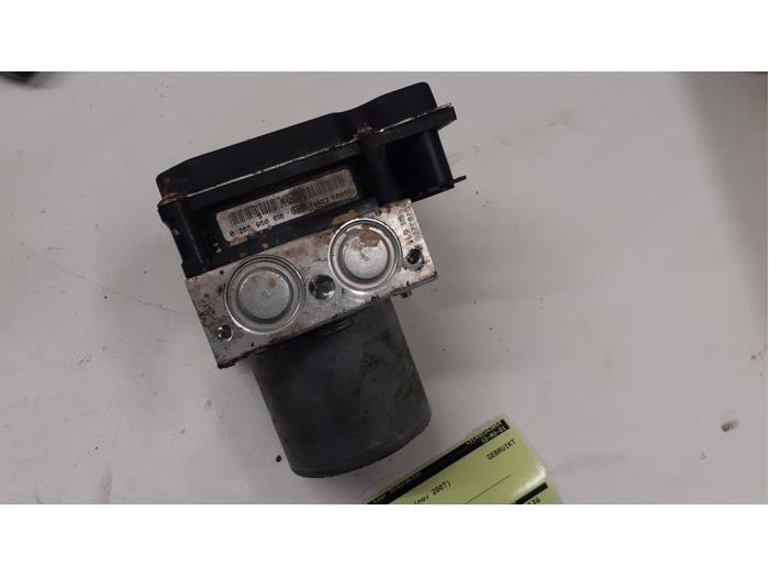 Gebruikte ABS Pomp Mercedes A (W169) 2.0 A-160 CDI 16V Prijs € 100,00 Margeregeling aangeboden door Autodemontage van de Laar