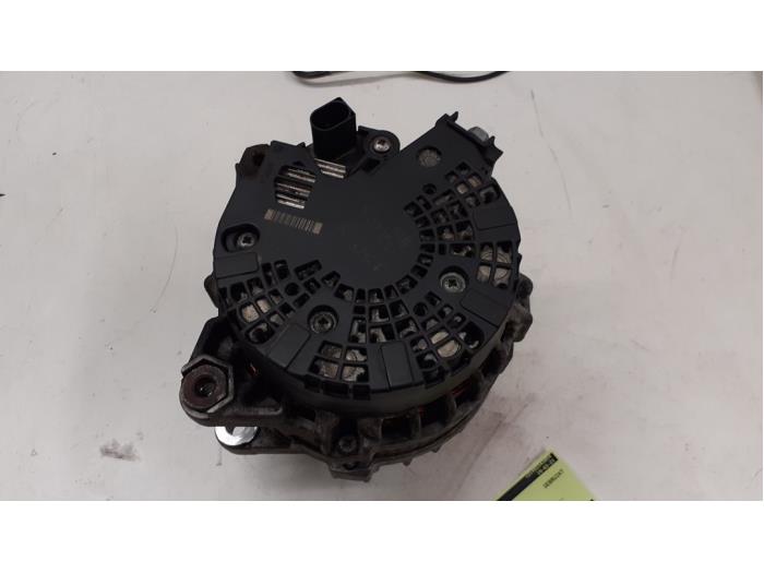 Gebruikte Dynamo Volvo V40 (MV) 2.0 D4 16V Prijs € 150,00 Margeregeling aangeboden door Autodemontage van de Laar