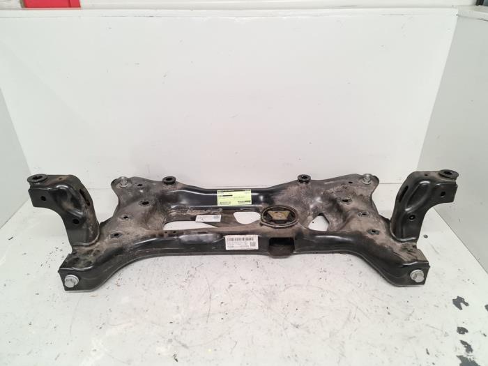 Gebruikte Subframe Volkswagen Touran (5T1) 2.0 TDI 110 Prijs € 225,00 Margeregeling aangeboden door Autodemontage van de Laar