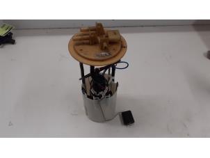 Gebruikte Tank element Pomp Volkswagen Crafter Prijs € 140,00 Margeregeling aangeboden door Autodemontage van de Laar