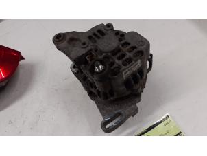 Gebruikte Dynamo Renault Clio II (BB/CB) 1.2 16V Prijs € 50,00 Margeregeling aangeboden door Autodemontage van de Laar