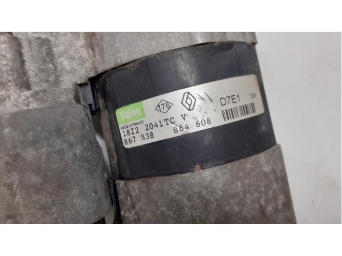 Gebruikte Startmotor Renault Clio II (BB/CB) 1.2 16V Prijs € 40,00 Margeregeling aangeboden door Autodemontage van de Laar
