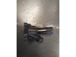Gebruikte Thermostaathuis Volvo V40 (MV) 2.0 D4 16V Prijs € 40,00 Margeregeling aangeboden door Autodemontage van de Laar
