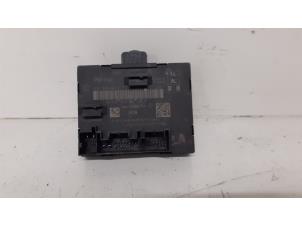 Gebruikte Centrale Deurvergrendelings Module Volkswagen Touran (5T1) 2.0 TDI 110 Prijs € 50,00 Margeregeling aangeboden door Autodemontage van de Laar