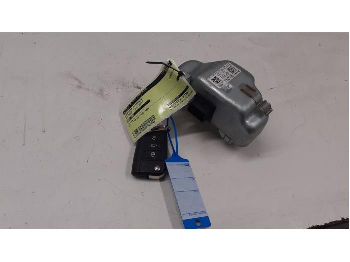 Computer Diversen van een Volkswagen Golf VII (AUA) 1.4 TSI 16V 2013