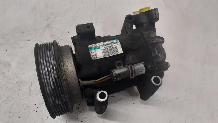 Gebruikte Aircopomp Renault Clio III (BR/CR) 1.2 16V TCe 100 Prijs € 100,00 Margeregeling aangeboden door Autodemontage van de Laar