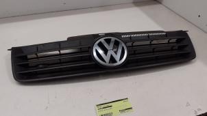 Gebruikte Grille Volkswagen Polo IV (9N1/2/3) Prijs € 20,00 Margeregeling aangeboden door Autodemontage van de Laar