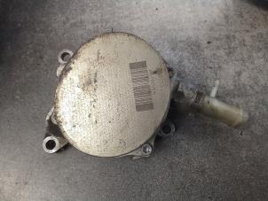 Gebruikte Videpomp (Diesel) Renault Master III (EV/HV/UV/VA/VB/VD/VF/VG/VJ) 2.3 dCi 135 16V FWD Prijs € 70,00 Margeregeling aangeboden door Autodemontage van de Laar