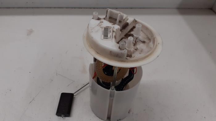 Gebruikte Tank element Pomp Peugeot Bipper (AA) 1.3 HDI Prijs € 80,00 Margeregeling aangeboden door Autodemontage van de Laar