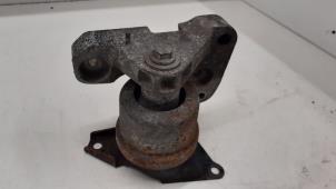 Gebruikte Motorsteun Volkswagen Transporter T5 2.5 TDi Prijs € 30,00 Margeregeling aangeboden door Autodemontage van de Laar