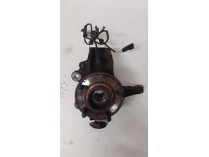 Gebruikte Asschenkel links-voor Ford Focus C-Max 1.6 16V Prijs € 40,00 Margeregeling aangeboden door Autodemontage van de Laar