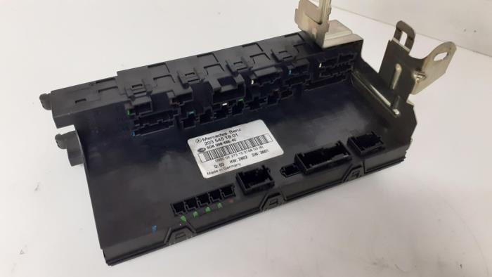 Gebruikte Computer Body Control Mercedes C Combi (S203) 2.7 C-270 CDI 20V Prijs € 125,00 Margeregeling aangeboden door Autodemontage van de Laar