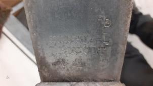 Gebruikte Bumperbalk voor Renault Scénic II (JM) 1.6 16V Prijs € 40,00 Margeregeling aangeboden door Autodemontage van de Laar