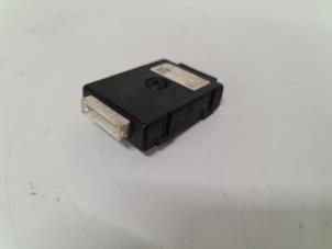 Gebruikte Antenne Versterker BMW X6 (F16) xDrive30d 3.0 24V Prijs € 25,00 Margeregeling aangeboden door Autodemontage van de Laar