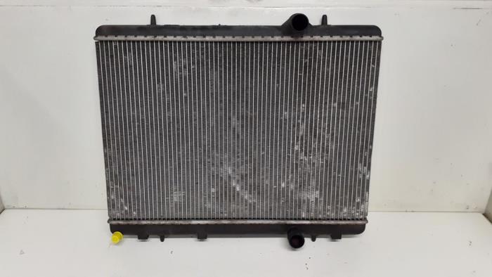 Radiateur van een Citroën Xsara Picasso (CH) 1.6 HDi 16V 92 2010