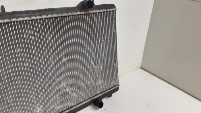 Radiateur van een Citroën Xsara Picasso (CH) 1.6 HDi 16V 92 2010