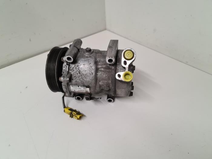 Gebruikte Aircopomp Citroen Xsara Picasso (CH) 1.6 HDi 16V 92 Prijs € 150,00 Margeregeling aangeboden door Autodemontage van de Laar