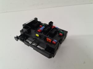 Gebruikte Zekeringkast Citroen Xsara Picasso (CH) 1.6 HDi 16V 92 Prijs € 100,00 Margeregeling aangeboden door Autodemontage van de Laar