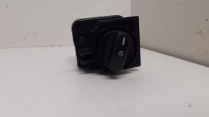 Gebruikte Schakelaar Licht Mercedes A (W169) 1.5 A-150 5-Drs. Prijs € 25,00 Margeregeling aangeboden door Autodemontage van de Laar