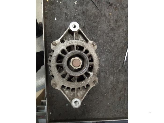 Gebruikte Dynamo Opel Vectra A (88/89) 1.8 i Prijs € 35,00 Margeregeling aangeboden door Autodemontage van de Laar