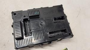 Gebruikte Module Bodycontrol Renault Clio III (BR/CR) 1.5 dCi 75 FAP Prijs € 70,00 Margeregeling aangeboden door Autodemontage van de Laar
