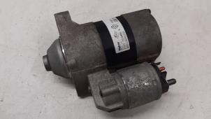 Gebruikte Startmotor Renault Clio IV Estate/Grandtour (7R) 1.2 16V Prijs € 70,00 Margeregeling aangeboden door Autodemontage van de Laar