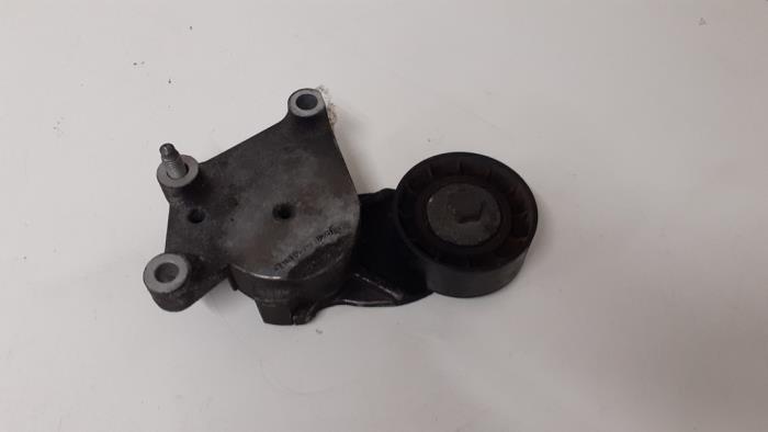 Gebruikte Spanrol Multiriem Peugeot 207 CC (WB) 1.6 HDiF 16V Prijs € 30,00 Margeregeling aangeboden door Autodemontage van de Laar