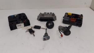 Gebruikte Computer Motormanagement Peugeot 207 CC (WB) 1.6 HDiF 16V Prijs € 250,00 Margeregeling aangeboden door Autodemontage van de Laar