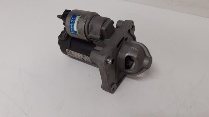 Startmotor van een Citroën C4 Picasso (3D/3E) 1.2 12V PureTech 130 2015