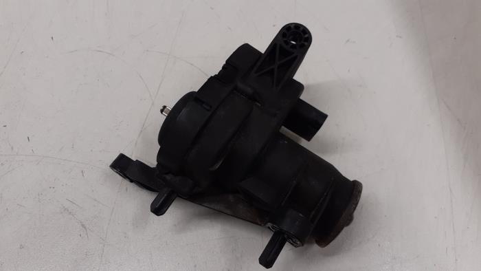 Gebruikte Servopomp Mercedes E (W213) E-220d 2.0 Turbo 16V Prijs € 70,00 Margeregeling aangeboden door Autodemontage van de Laar